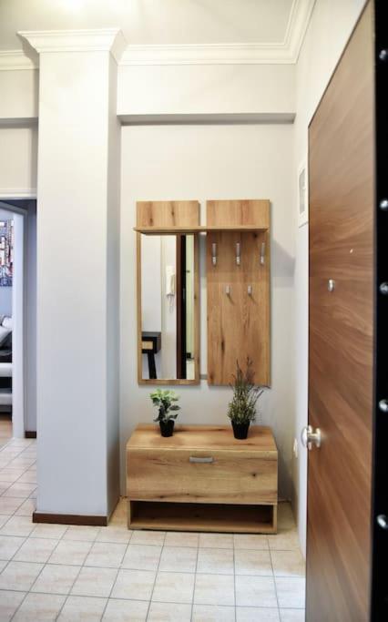 Kipseli New Modern & Cozy 65Tv Netflix Apartman Athén Kültér fotó